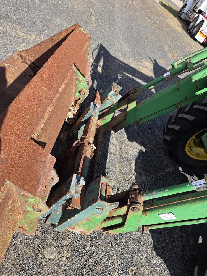 1995 John Deere 6400