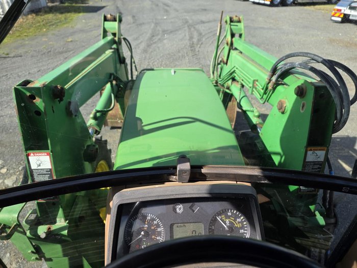 1995 John Deere 6400