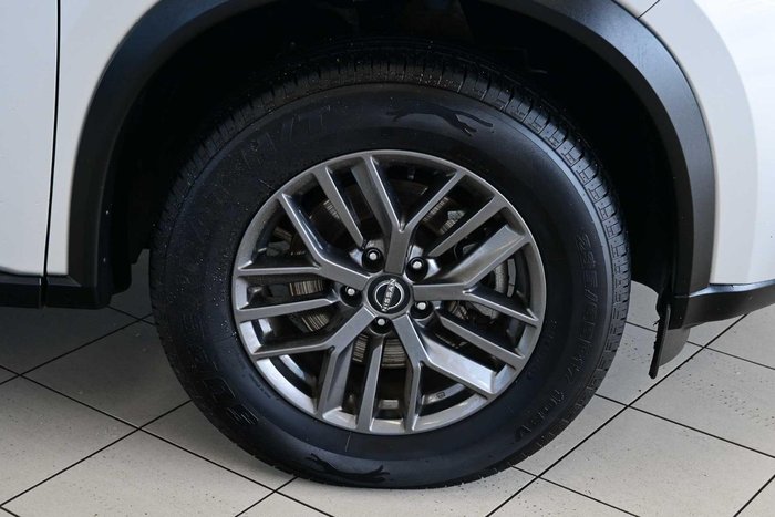 2023 Nissan X-TRAIL ST
