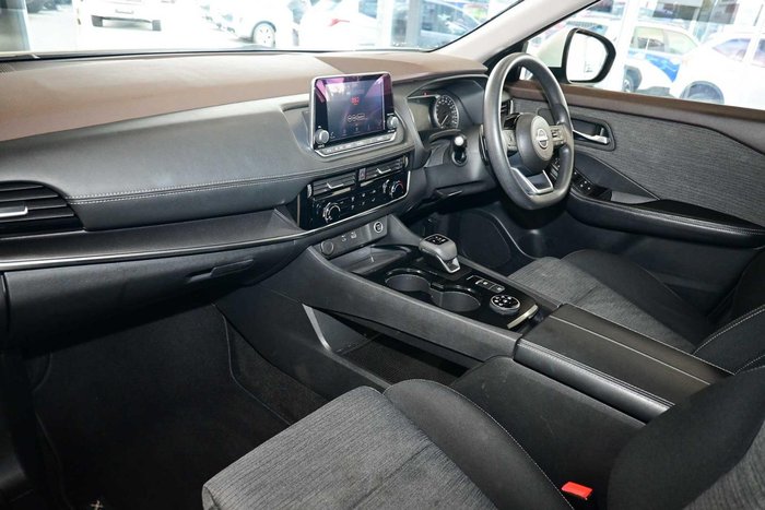 2024 Nissan X-TRAIL ST