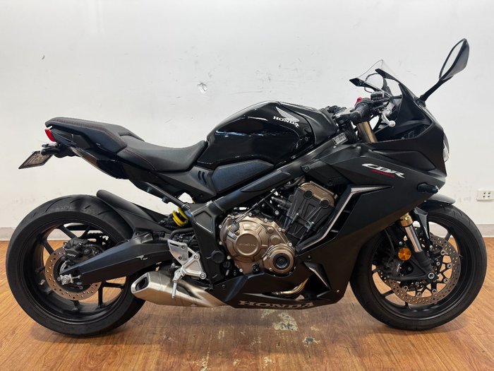 2021 Honda CBR650R Black