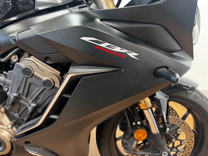 2021 Honda CBR650R Black