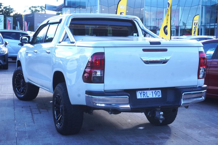 2018 Toyota Hilux SR5