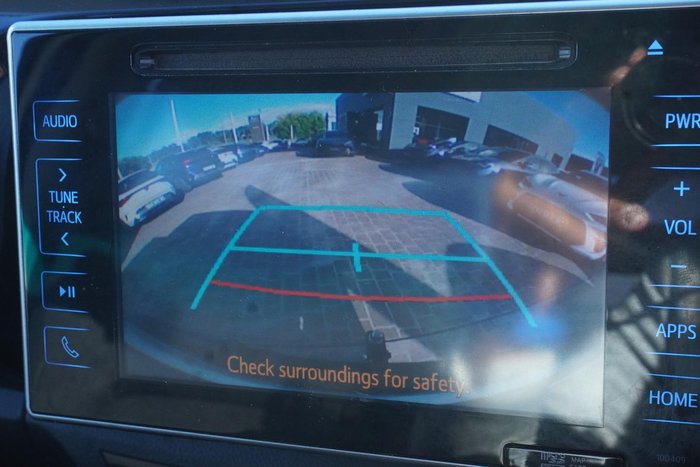 2018 Toyota Hilux SR5