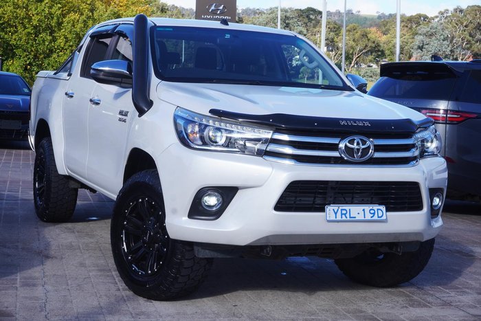 2018 Toyota Hilux SR5