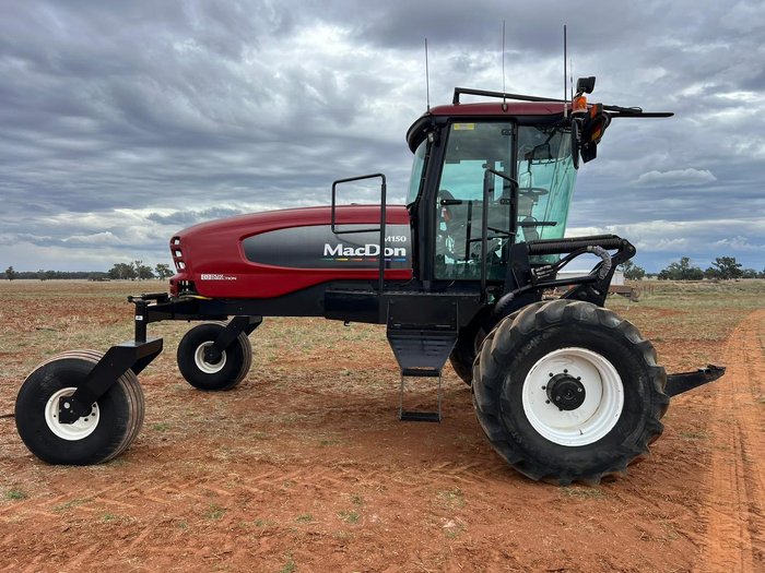 2010 MacDon M150