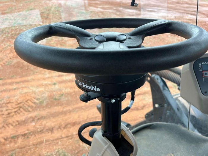 2010 MacDon M150