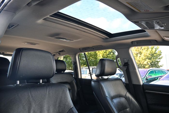 2012 Toyota Landcruiser VX