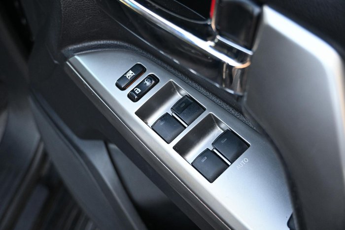 2012 Toyota Landcruiser VX