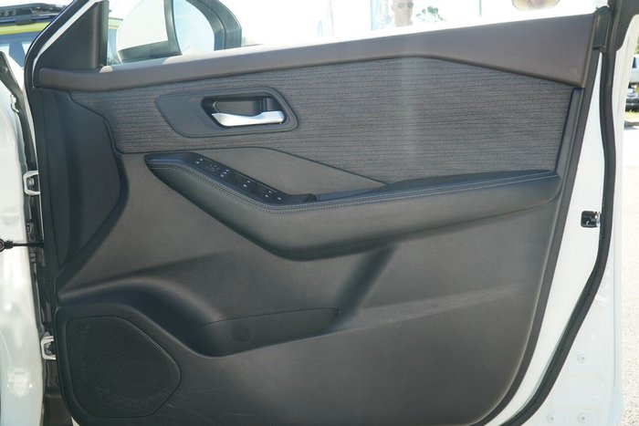 2024 Nissan X-TRAIL ST