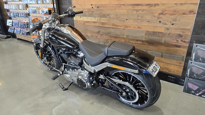 2025 Harley-Davidson Breakout 117 (FXBR) Softail Black