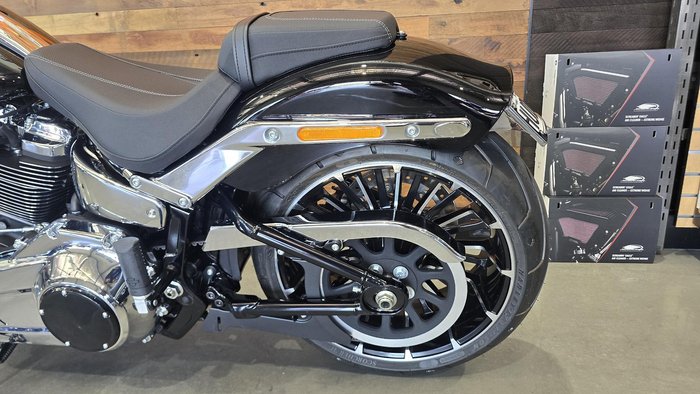 2025 Harley-Davidson Breakout 117 (FXBR) Softail Black