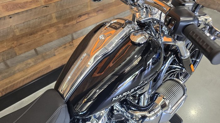 2025 Harley-Davidson Breakout 117 (FXBR) Softail Black