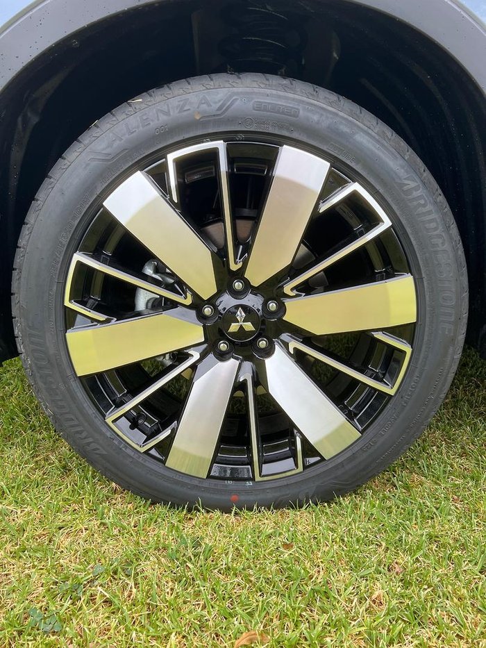 2025 Mitsubishi Outlander Exceed Tourer