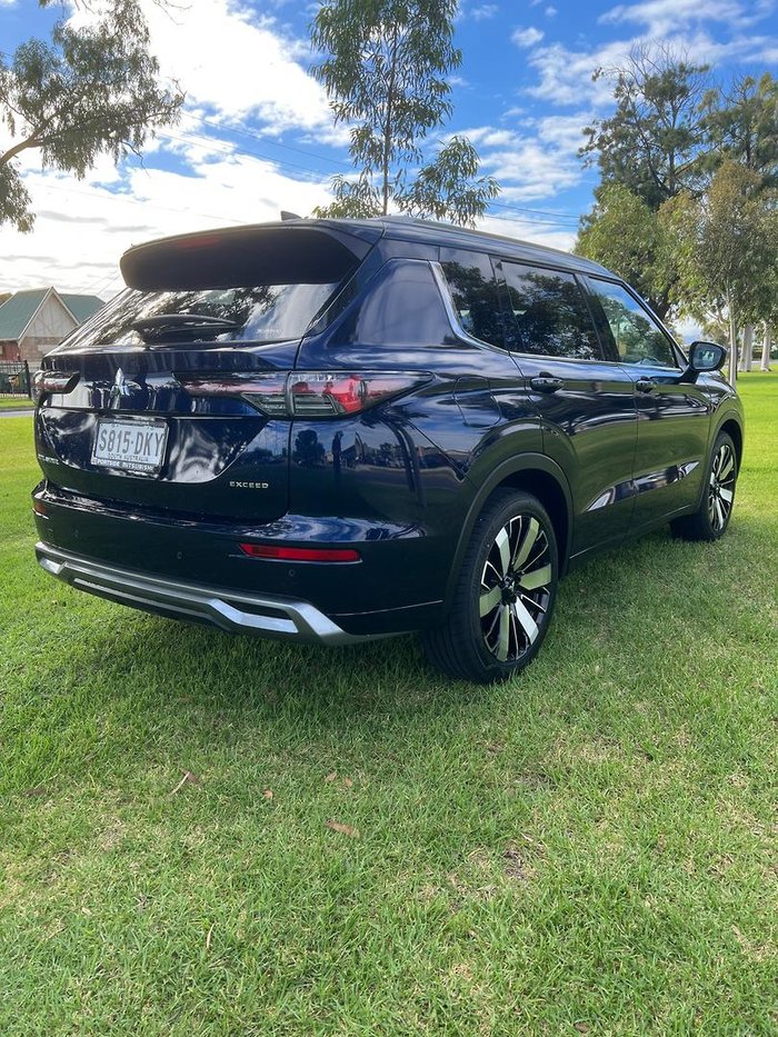 2025 Mitsubishi Outlander Exceed