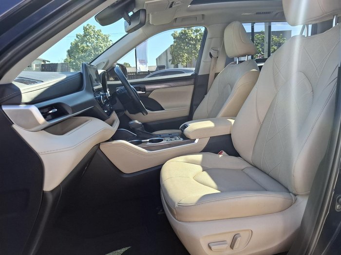 2022 Toyota Kluger Grande