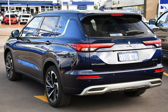 2022 Mitsubishi Outlander Exceed