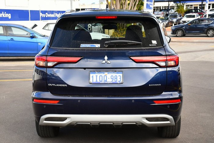 2022 Mitsubishi Outlander Exceed