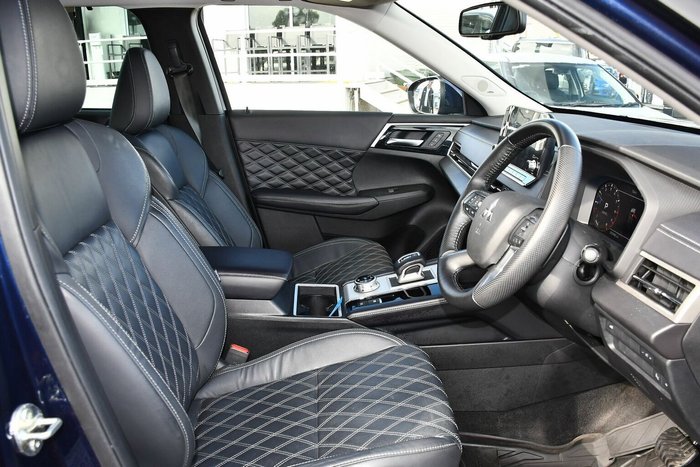 2022 Mitsubishi Outlander Exceed