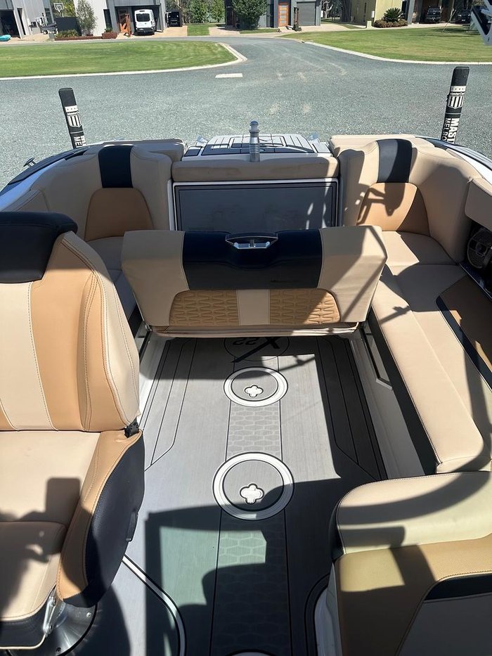 2022 MasterCraft X22