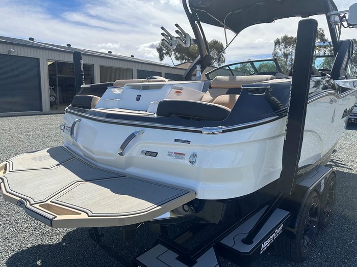 2022 MasterCraft X22