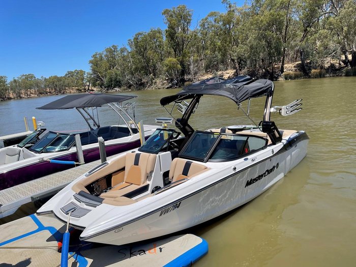 2022 MasterCraft X22