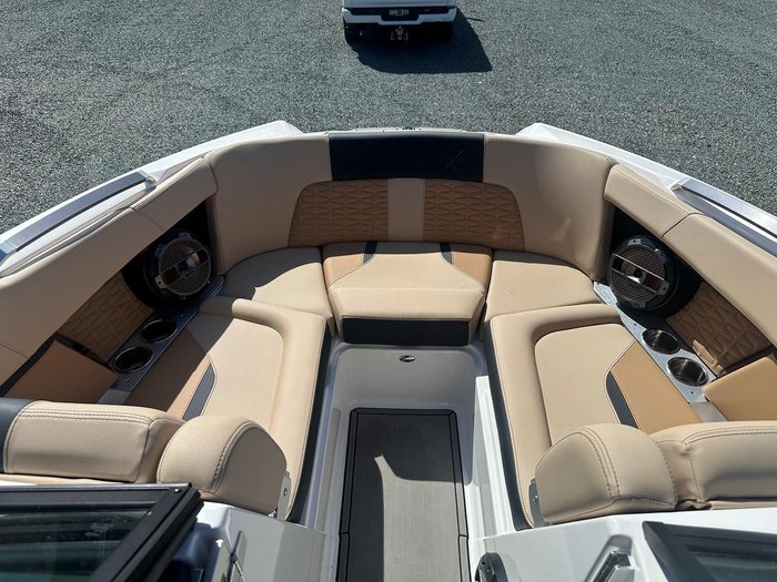 2022 MasterCraft X22