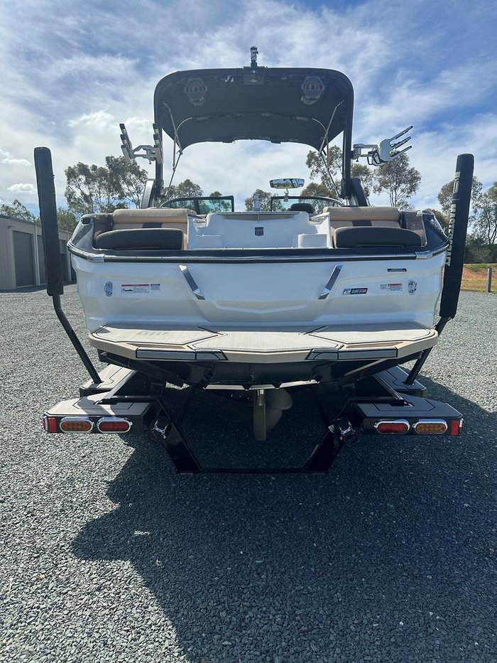 2022 MasterCraft X22