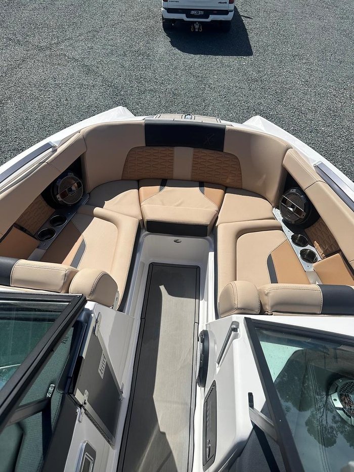 2022 MasterCraft X22