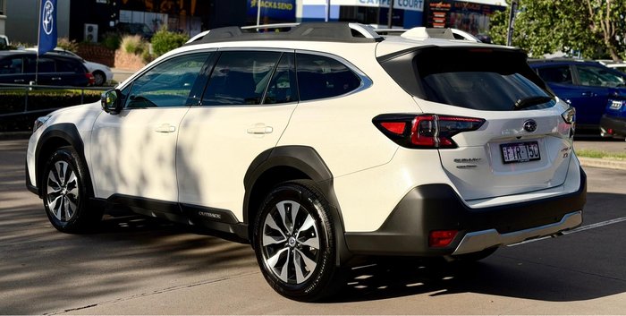 2025 Subaru Outback AWD Touring XT