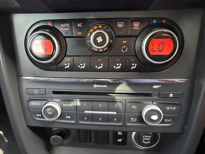 2013 Renault Koleos Expression H45 PHASE II Cayenne Orange