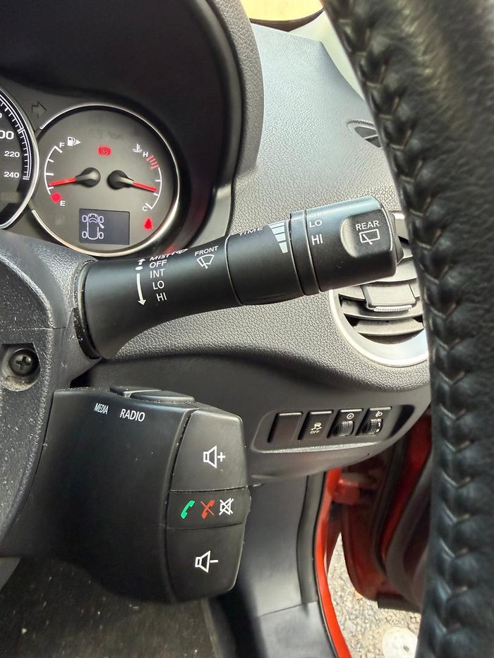 2013 Renault Koleos Expression H45 PHASE II Cayenne Orange