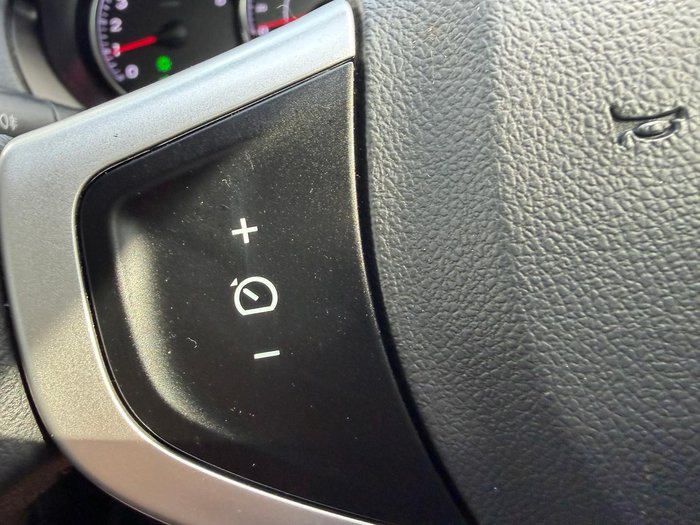 2013 Renault Koleos Expression H45 PHASE II Cayenne Orange