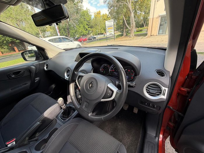 2013 Renault Koleos Expression H45 PHASE II Cayenne Orange