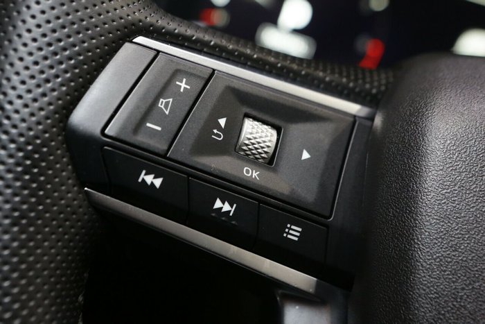 2025 Mitsubishi Outlander LS