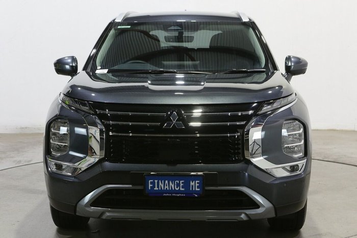 2025 Mitsubishi Outlander LS