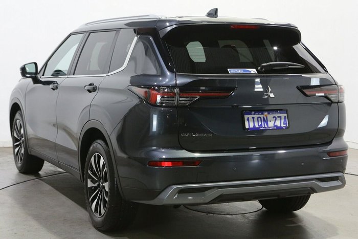 2025 Mitsubishi Outlander LS