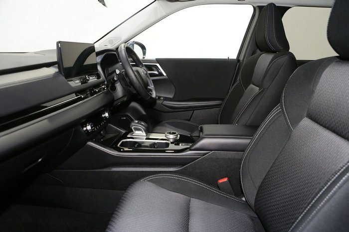 2025 Mitsubishi Outlander LS