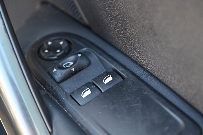 2011 Peugeot RCZ Nera Black