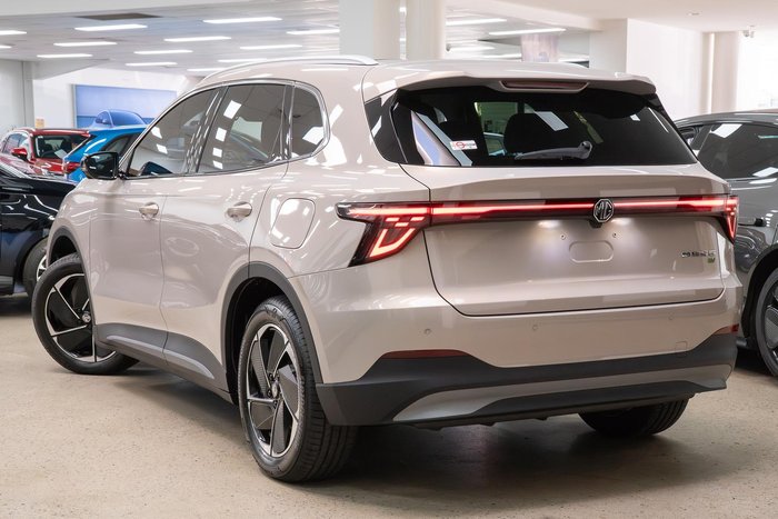 2025 MG MGS5 EV Excite 49