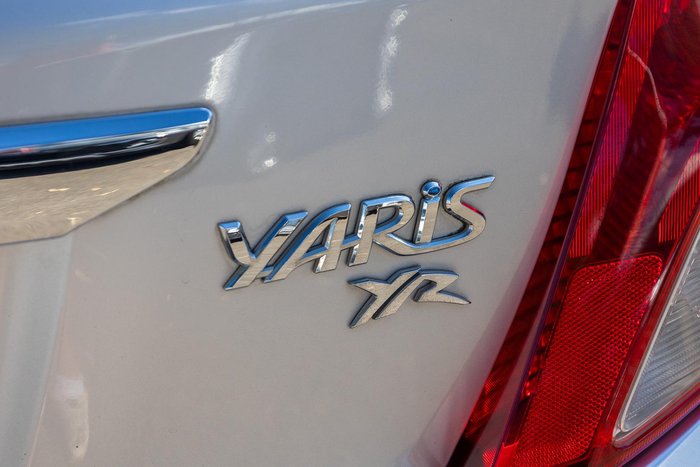 2013 Toyota Yaris YR