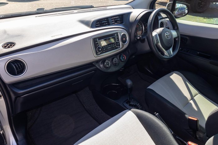 2013 Toyota Yaris YR