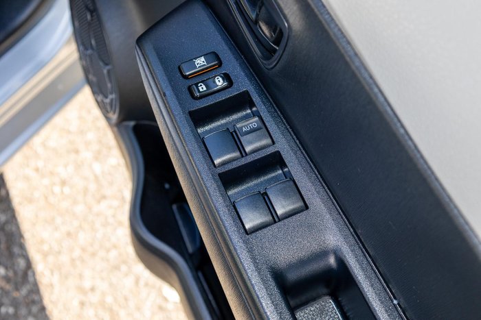 2013 Toyota Yaris YR