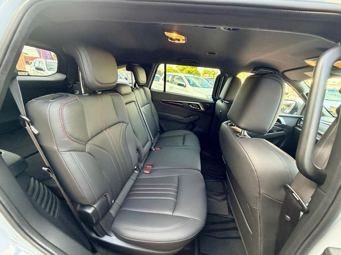 2025 Isuzu MU-X X-TERRAIN