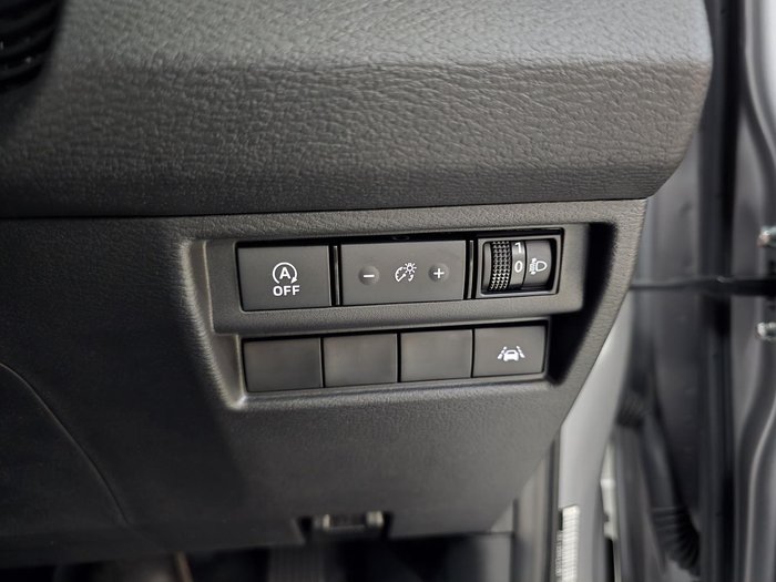 2026 Nissan Navara ST