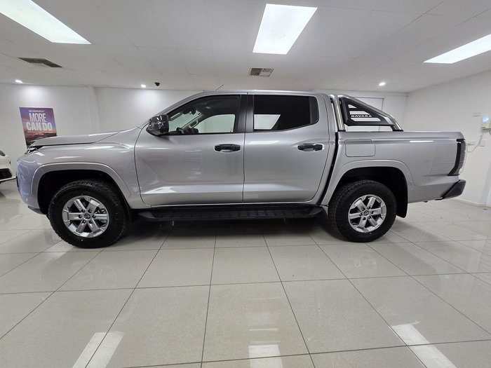 2026 Nissan Navara ST