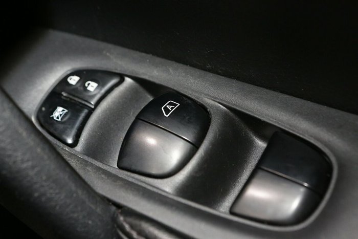 2016 Nissan X-TRAIL ST