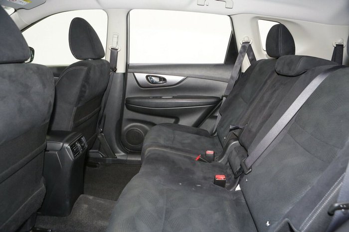 2016 Nissan X-TRAIL ST