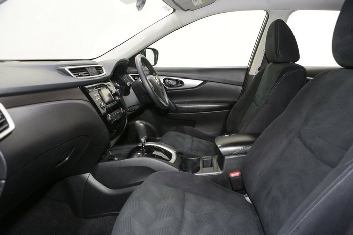 2016 Nissan X-TRAIL ST