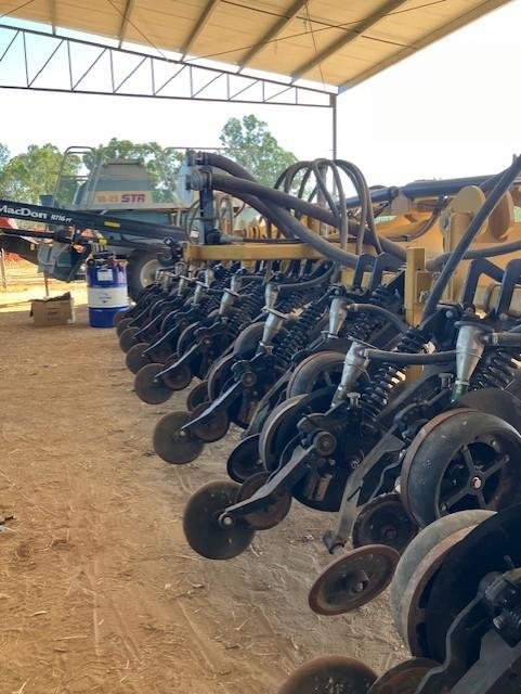 2023 SERAFIN ULTISOW 8M FOLDING LINKAGE BAR USED YELLOW